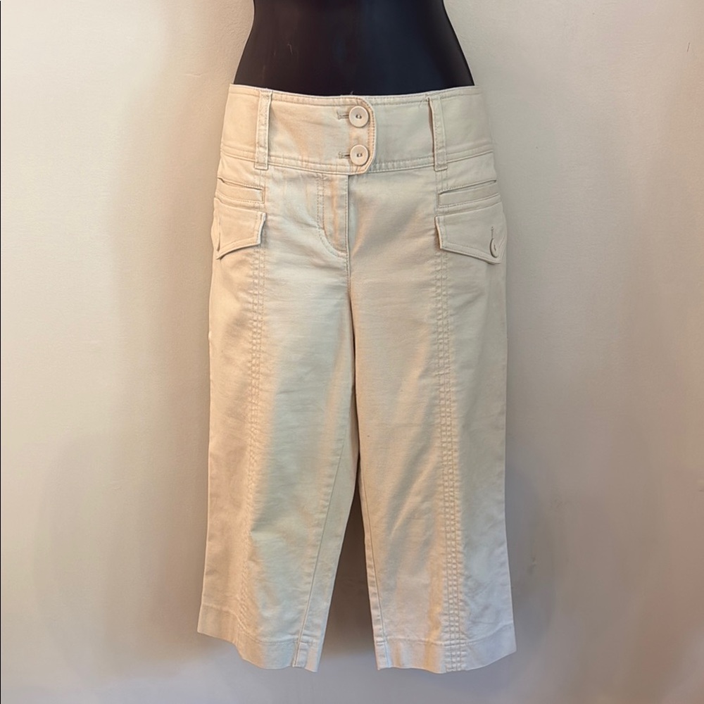 LOFT Cream Double-Button Classic Crop Capris Cotton Spandex blend Size 8